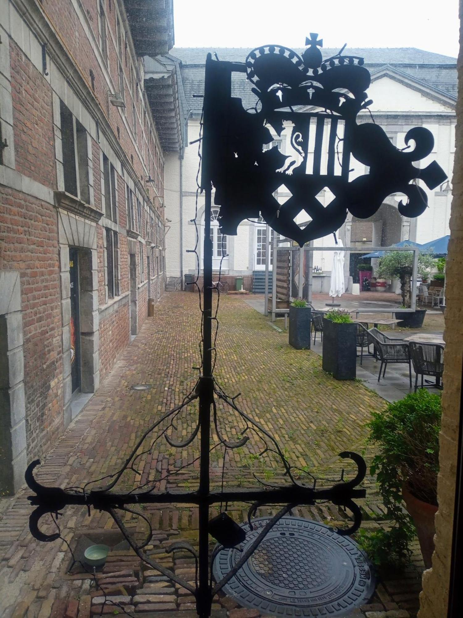 Hotel Kolmojen Sint-Truiden Exterior foto